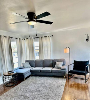 Modern La Cresta